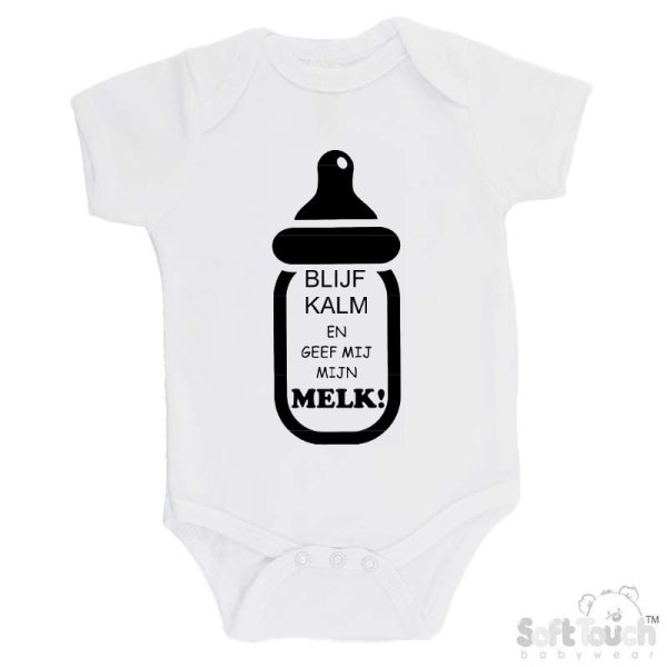 BS4650 Rompertje wit bedrukt met de tekst "Blijf kalm en geef mij mijn melk!" in verschillende lieve kleurtjes.